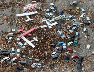 Tsunami ocean debris